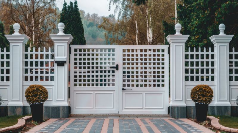 Decorative Lattice Mounting